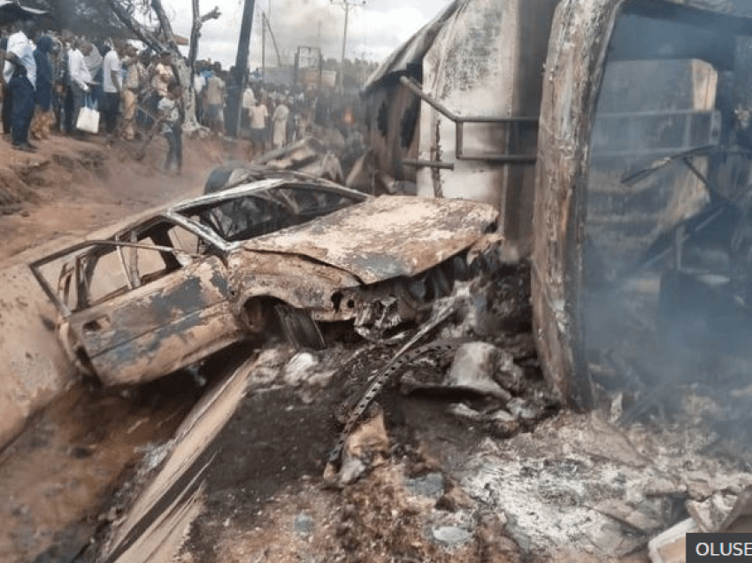 Nigeri, sulm i armatosur në një xhami