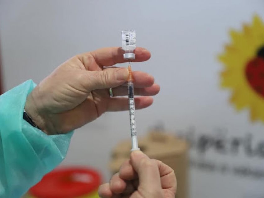 Edhe 15 mijë doza të tjera të vaksinës Pfizer vijnë sot në Shqipëri