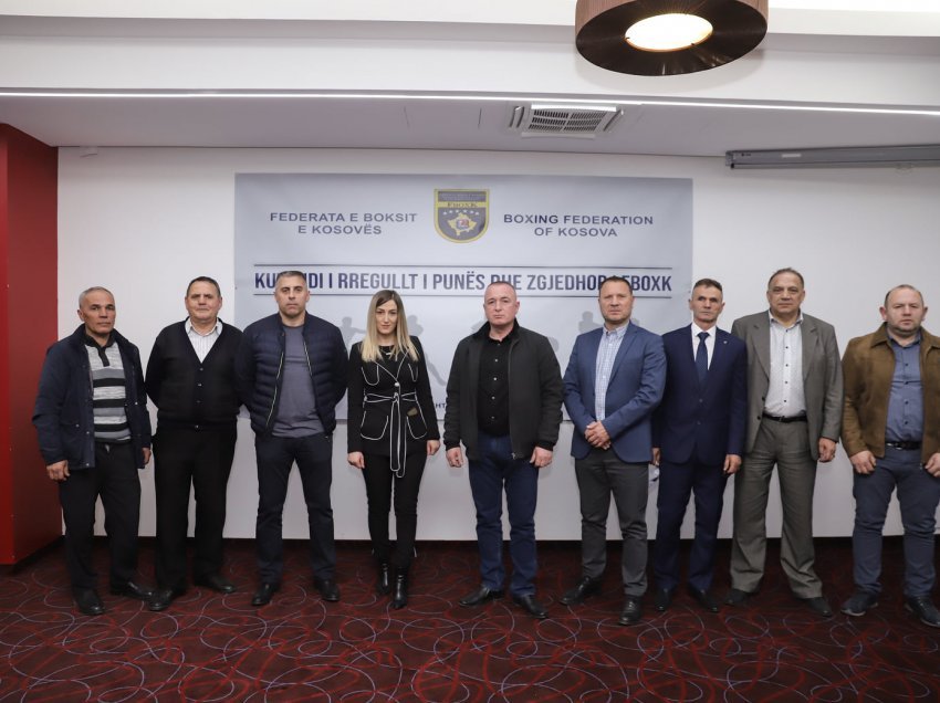 Enver Krasniqi kryetar i ri i Federatës së Boksit të Kosovës