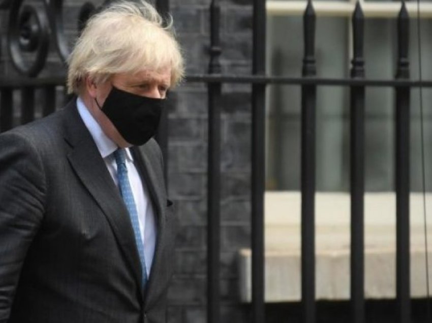 Familjet e viktimave të coronavirusit do ta padisin kryeministrin britanik