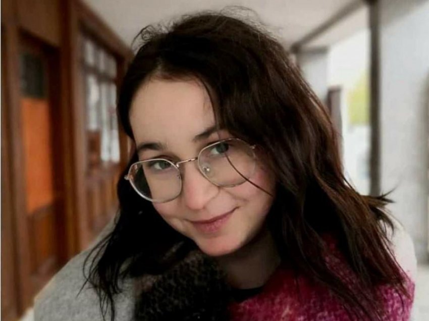 COVID i mori jetën 22-vjeçares, Universiteti i Tiranës: Lajm i hidhur, u prenë në mes ëndrrat e saj
