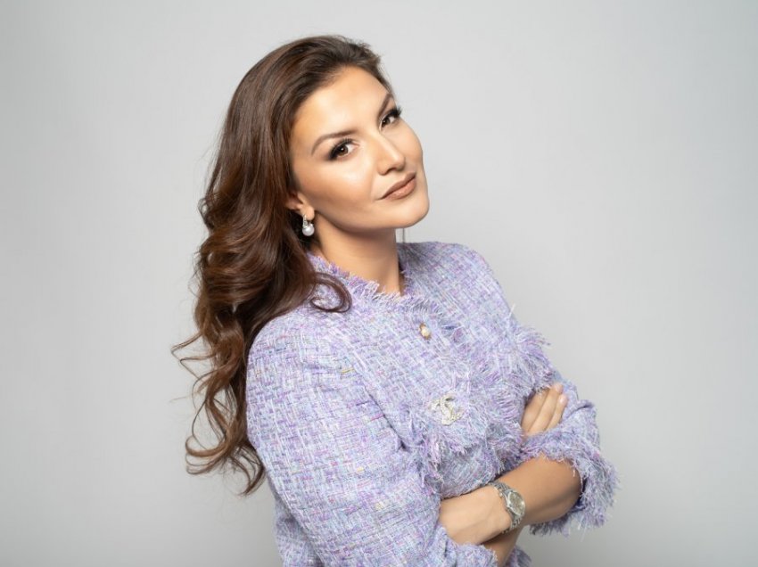 Miss Shqipëria zgjidhet si zëdhënëse e fushatës së PD