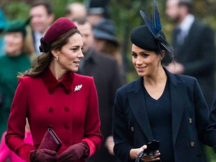 “Ishte ajo që më bëri…”- Publikohet e-maili që Meghan Markle i dërgoi pallatit mbretëror për historinë e rreme mes saj dhe Kate Middleton