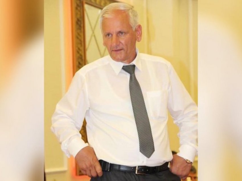 Detaje tronditëse: Ish-drejtori i Shëndetësisë në Deçan u gjet në oborr i plagosur në gjoks, vdiq në spital