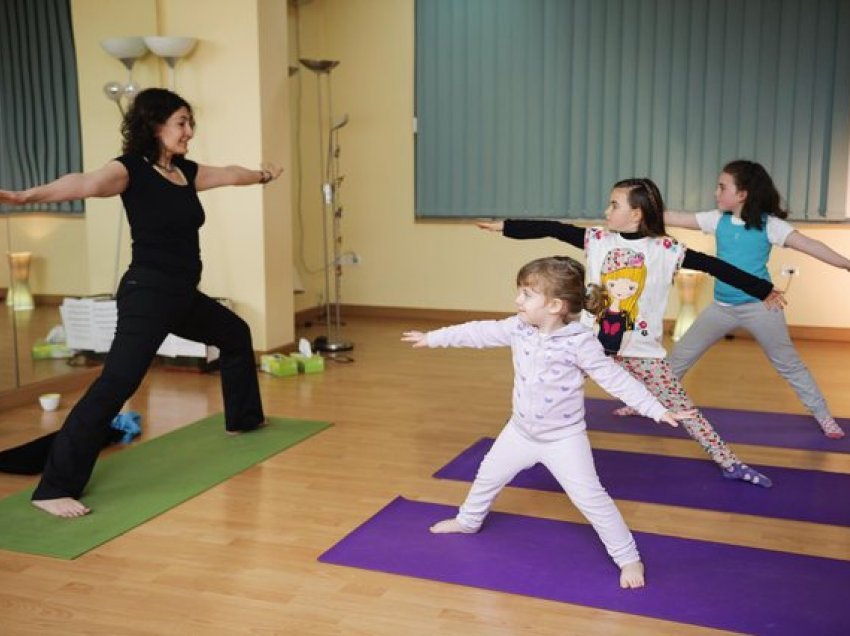 Ushtrimi i jogës mund të jetë shumë i vlefshëm për fëmijët; Ja përfitimet që do të kenë