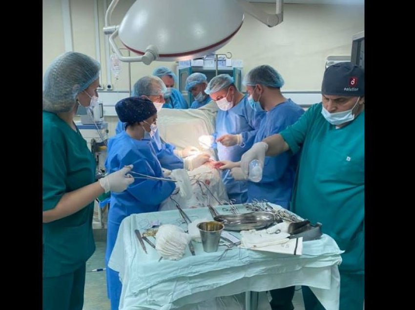 Realizohet një operacion i rrallë për herë të parë në Spitalin e Mitrovicës