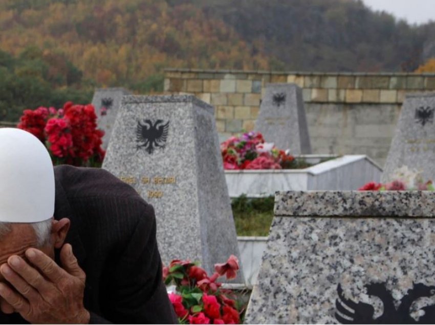 Dënohen me 21 vjet burg një serb dhe një shqiptar për krime lufte ndaj shqiptarëve të Kosovës