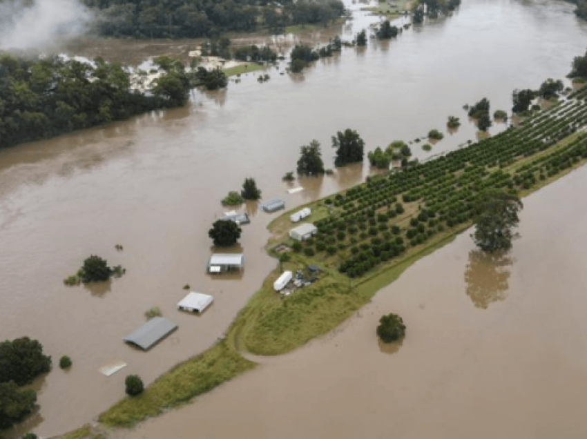 Australia preket në vërshimet më të rënda në gjysmëshekull, evakuohen mijëra njerëz