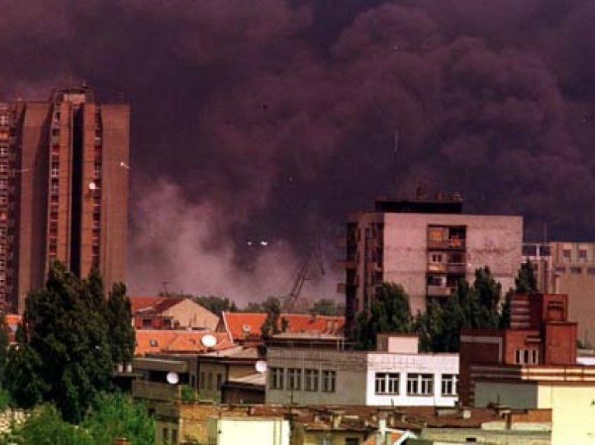 Tym e flakë! Fotot e rralla kur avionët e NATO-s bombarduan Serbinë për të çliruar Kosovën