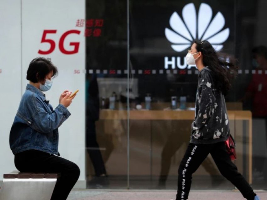 Huawei, gjiganti kinez i telekomunikacionit, mpaket nën presionin amerikan