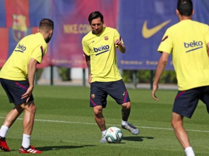 Çfarë ndodhte në stërvitjen e Barcelonës kur Messi zemërohej