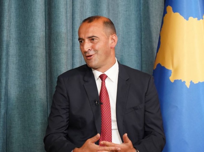 Daut Haradinaj: Donika Gërvalla është vajza e heroit tim, nuk e kritikoj për momentum politik