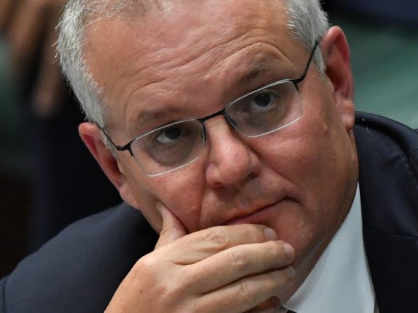 Pas skandaleve seksuale, kryeministri australian riformaton ekipin qeveritar