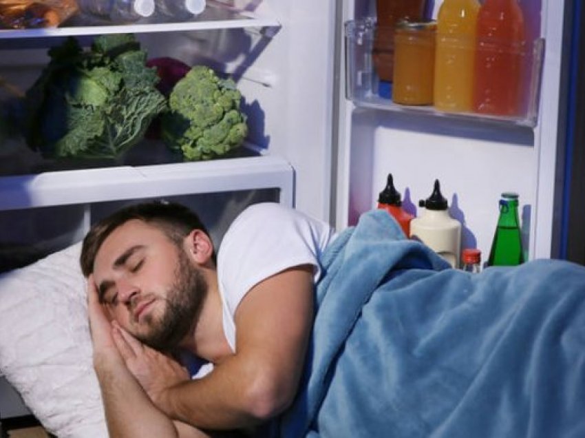 Shkoni të uritur në gjumë për të humbur në peshë? Ja çfarë i bëni vetes