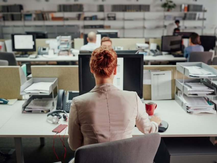 7 mënyra shkencërisht të provuara për të zvogëluar stresin në punë