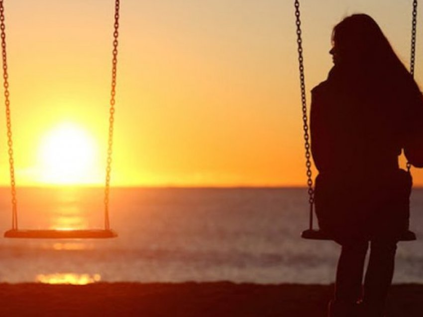 12 këshilla që mund të bëni për të lehtësuar ndjesinë e vetmisë