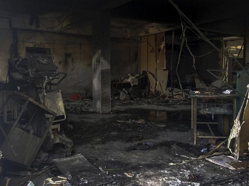 18 të vdekur nga zjarri në një spital në Indi