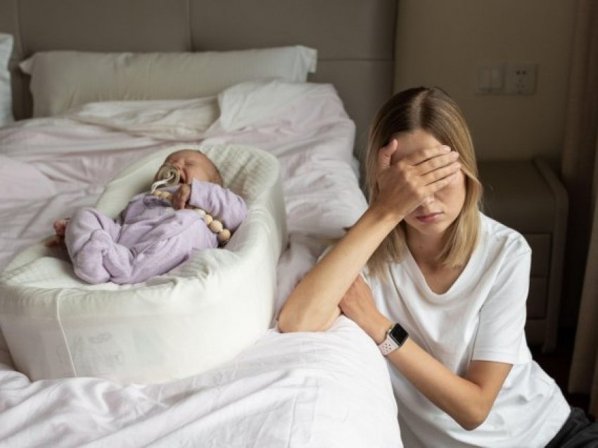 3 mënyra se si nënat mund të përballen me stresin e përditshëm