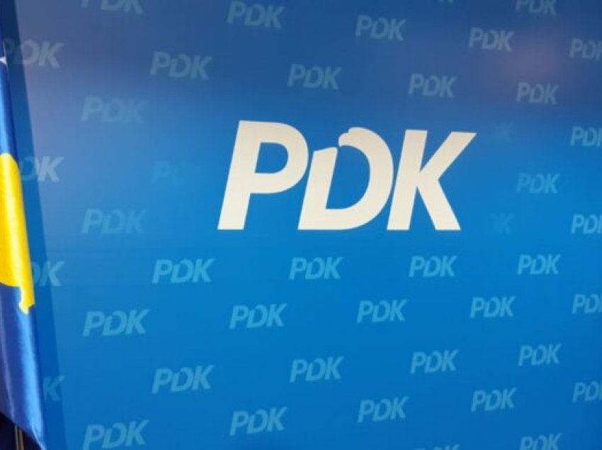 Deputeti i PDK-së: Ka ndërhyrje prej Kryeministrisë që të vazhdohet vetëm me donacione, jo kontrata për vaksina