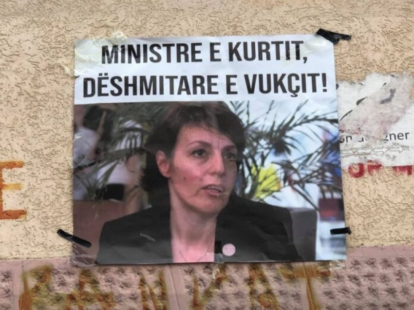 Demaliaj i AAK-së për posterët kundër Donika Gërvallës: Turp i turpit