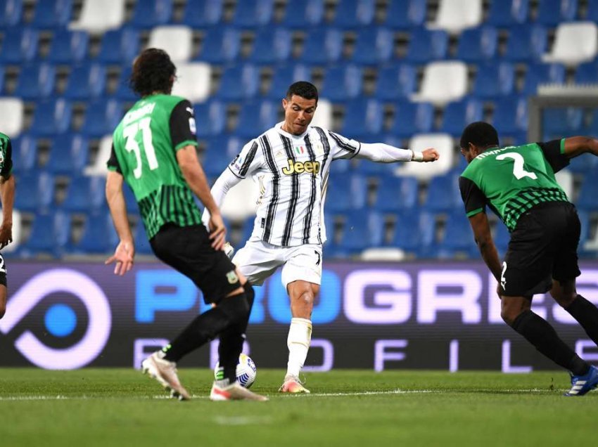 Juventusi importon tre pikë të mëdha, ruan hapin për Champions