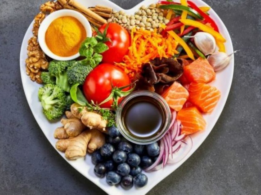 Një dietë me bazë bimore kontrollon kolesterolin e lartë dhe parandalon sëmundjet e zemrës