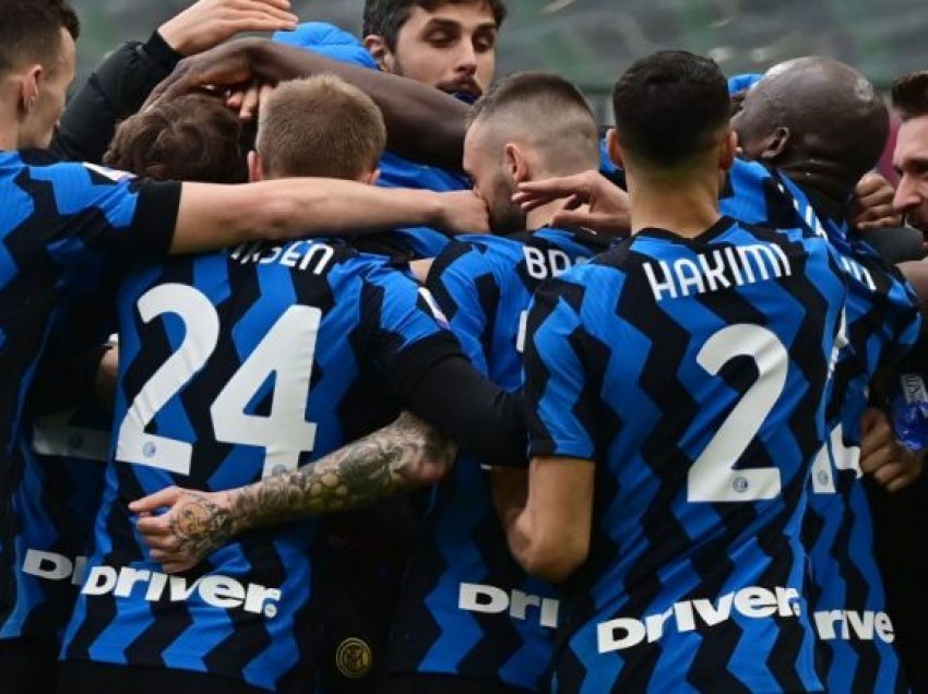 Inter detyrohet të shesë dy yjet të ekipit