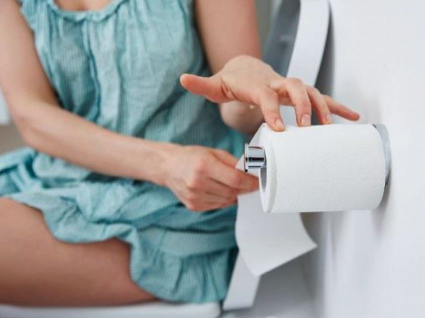 Jeni dakord? Ekspertët zbulojnë se sa letër higjienike duhet të përdorni sa herë që shkoni në tualet