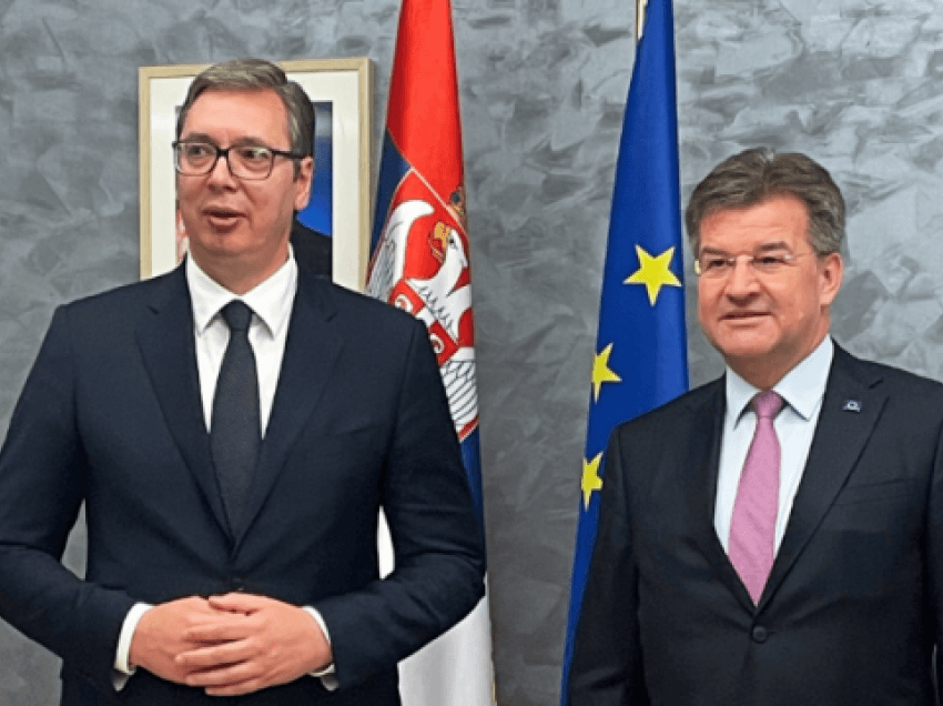 Lajçak takohet së pari me Vuçiqin, presidenti serb thotë se pati“bisedë të këndshme” me të