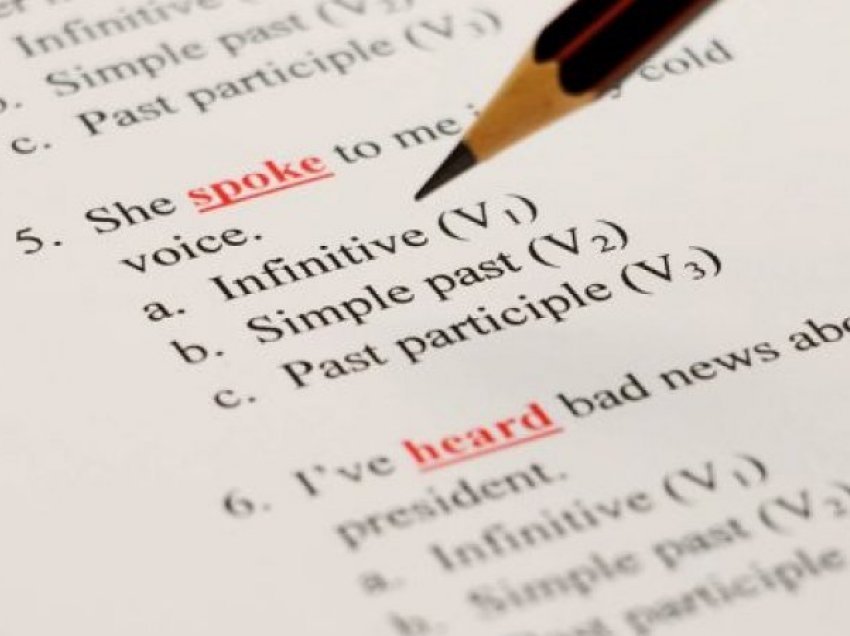 Studentët serbë më të mirë se shqiptarët në testet e gjuhës angleze