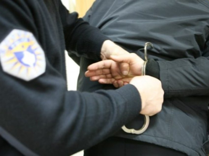 Policia e Podujevës arreston tetë persona të kërkuar me urdhëresa të gjykatës