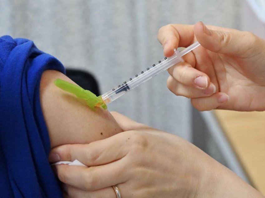 Zyrtari i OBSH: Pandemia merr fund kur të vaksinonohet 70% e popullsisë