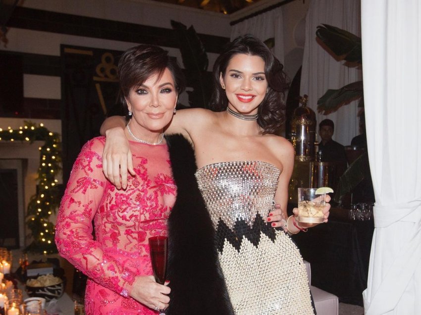 Kendall Jenner merr dedikimin më të ëmbël nga mamaja e saj Kris