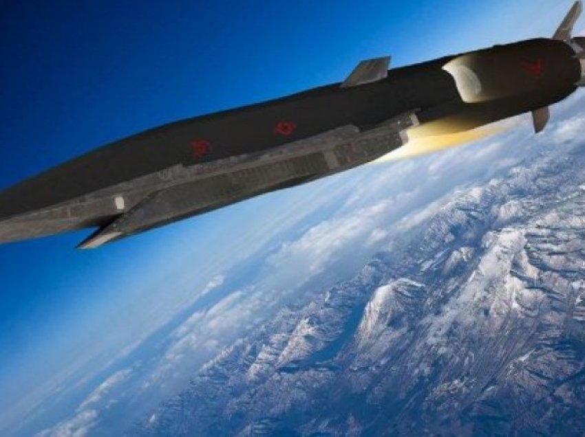 Rusia tregon 'dhëmbët', raketa hipersonike 'Zircon', gati vitin e ardhshëm