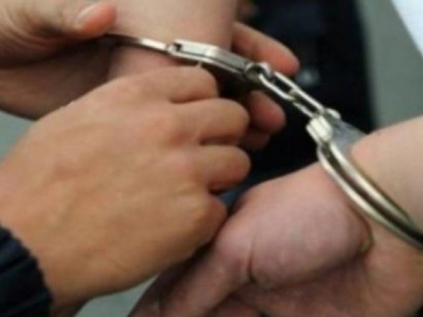 Arrestohet 39 vjeçari në Ferizaj, goditi disa herë bashkëshorten e tij