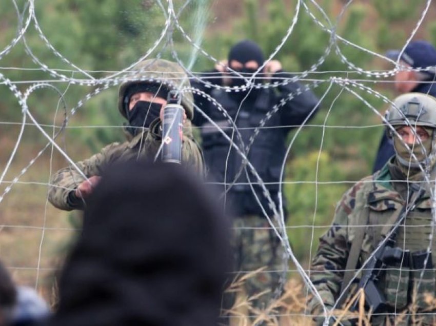 Me ndihmën e Bjellorusisë migrantët mësyjnë kufirin polak