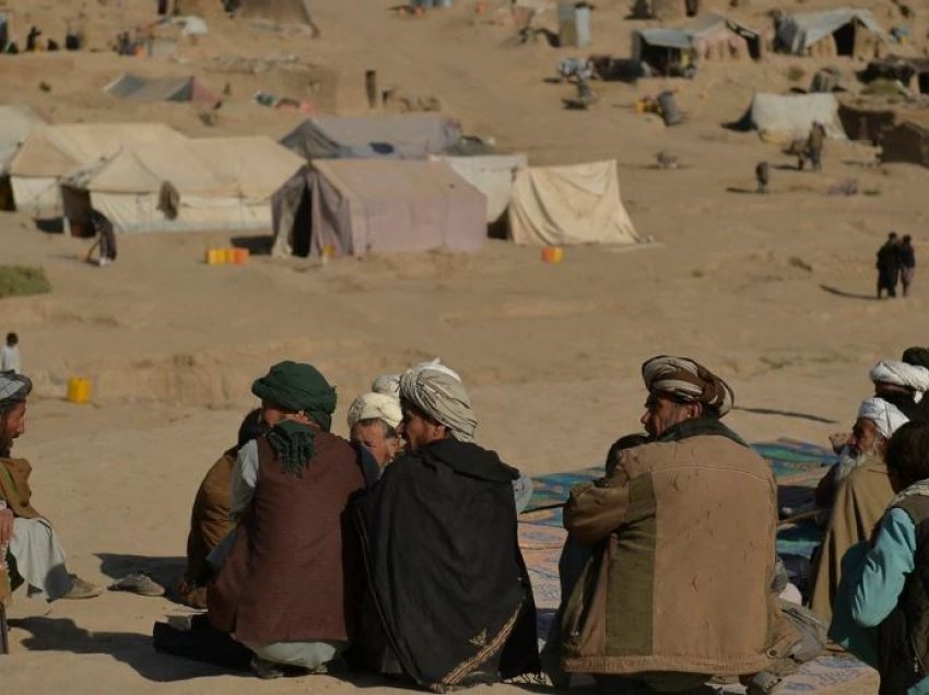 Shtohen thirrjet për të shmangur urinë në Afganistan