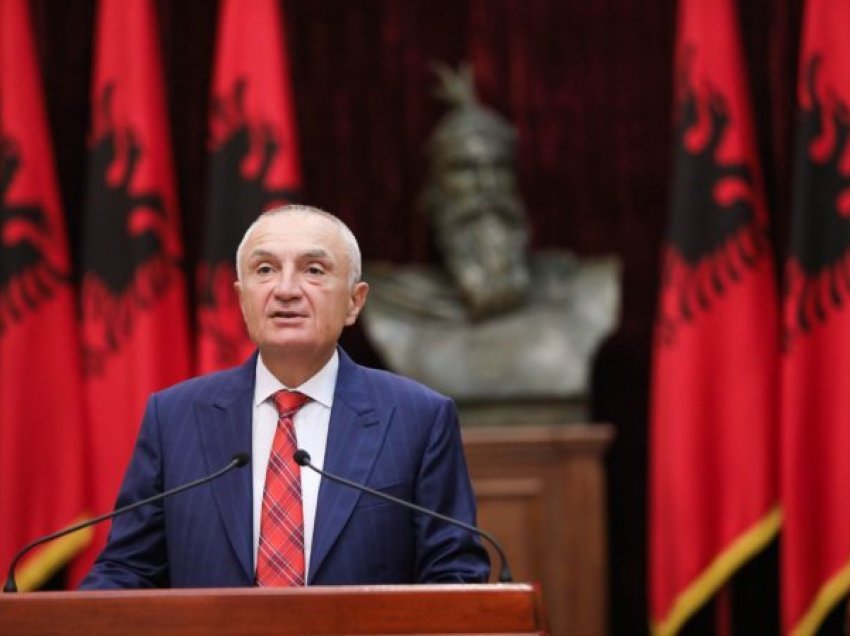 Apeli i Ipeshkvijve të Shqipërisë, reagon Presidenti Meta: Nevojitet një politikë e përgjegjshme ekonomike