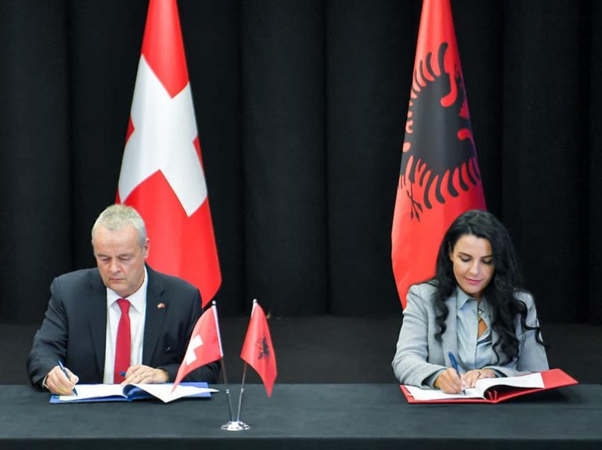 Zvicra i dhuron Shqiperisë 5.3 milionë CHF për energji intelegjente