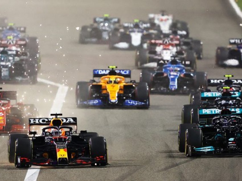 Mercedes kërkon penalitet për Verstappen