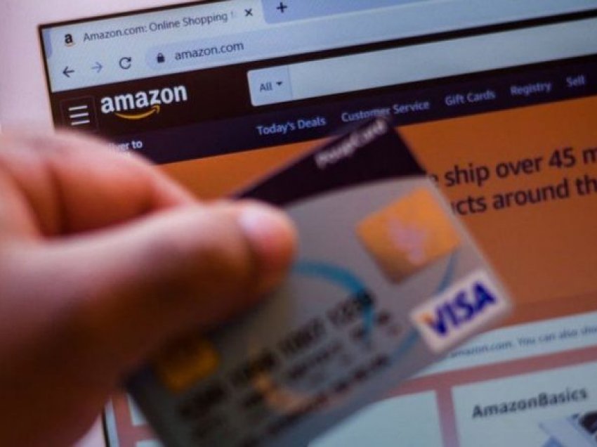 Amazon do të ndalojë pranimin e kartave të kreditit Visa në Britani