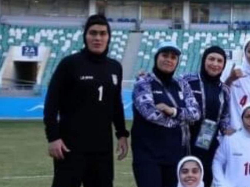 U akuzua se ishte vendosur një burrë në futbollin e femrave, reagimi nga Irani