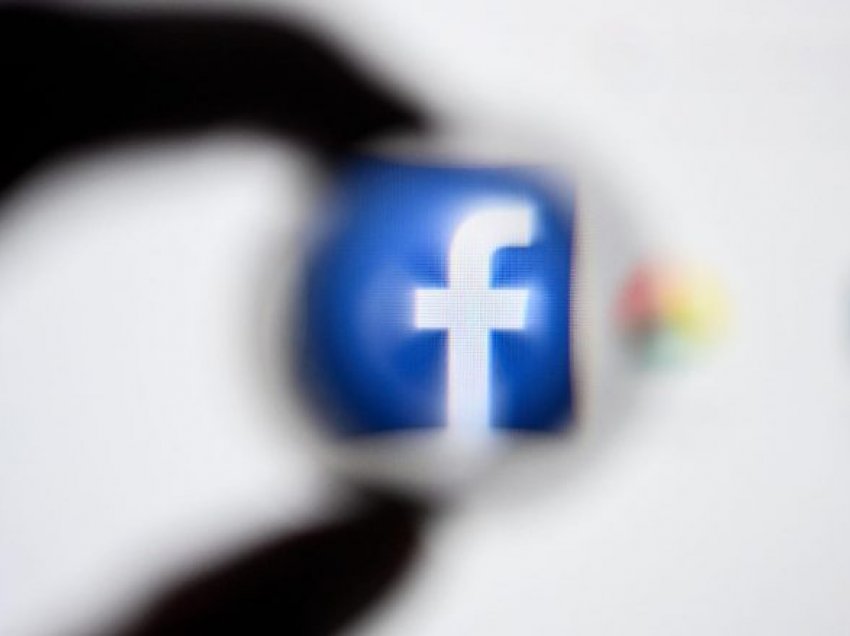 Policia monitoron përdoruesit e Facebook me llogari të rreme