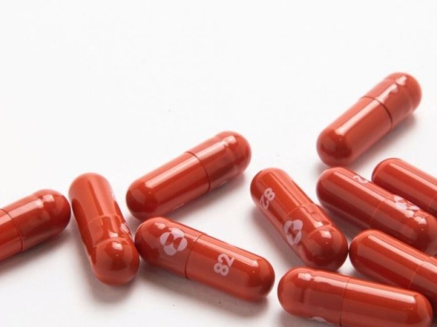 BE-ja rekomandon përdorimin e pilulës së Merck kundër COVID-19