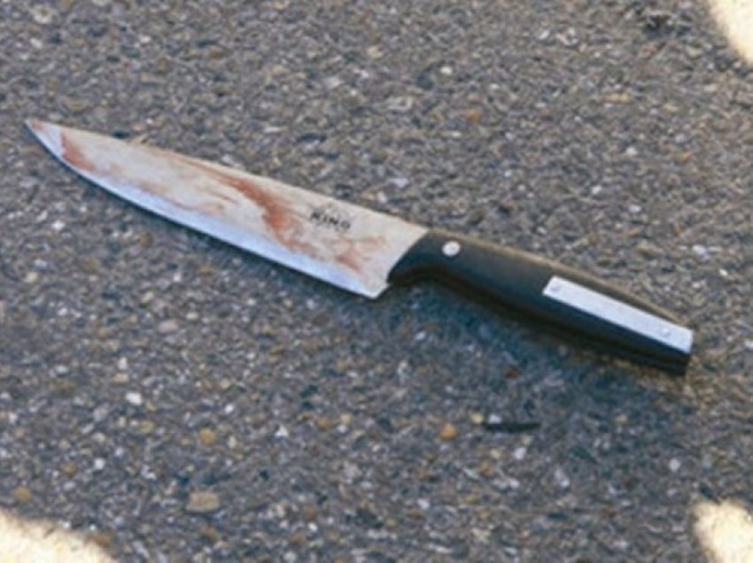 Të miturit në Podujevë i gjendet një thikë