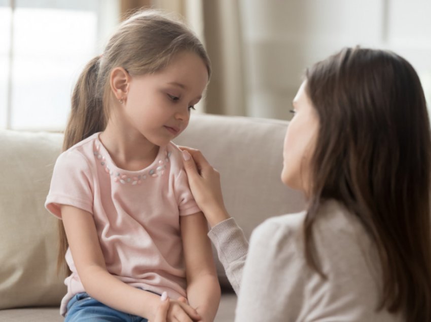 Si t’i mësoni fëmijët të kërkojnë falje – Këshilla për prindërit