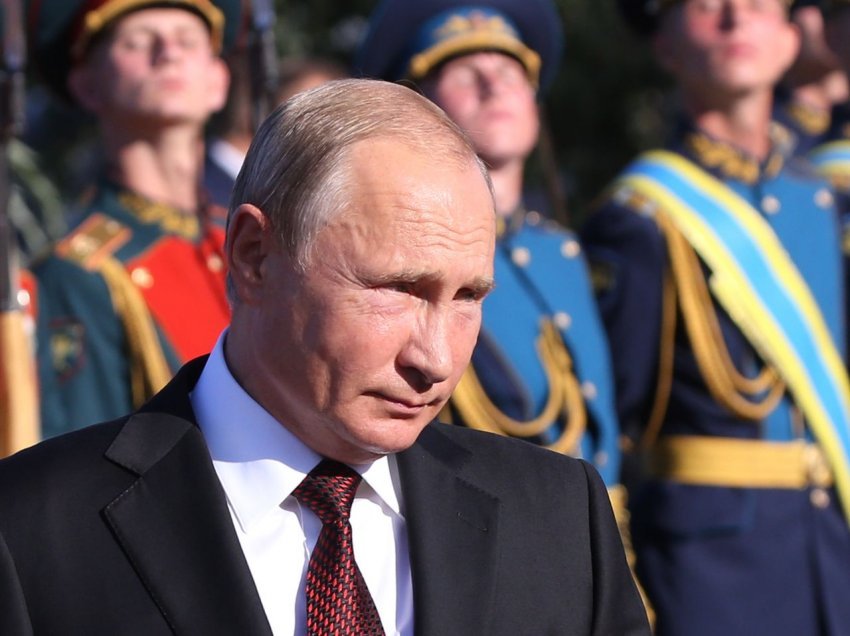 Rusia drejt pushimit të Ukrainës, SHBA: Putin ka gati 100 mijë ushtarë