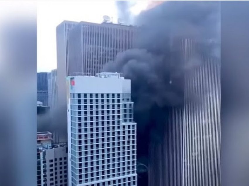 ​Shpërthen zjarri në ndërtesën 49-katëshe, bllokohet një pjesë e qytetit