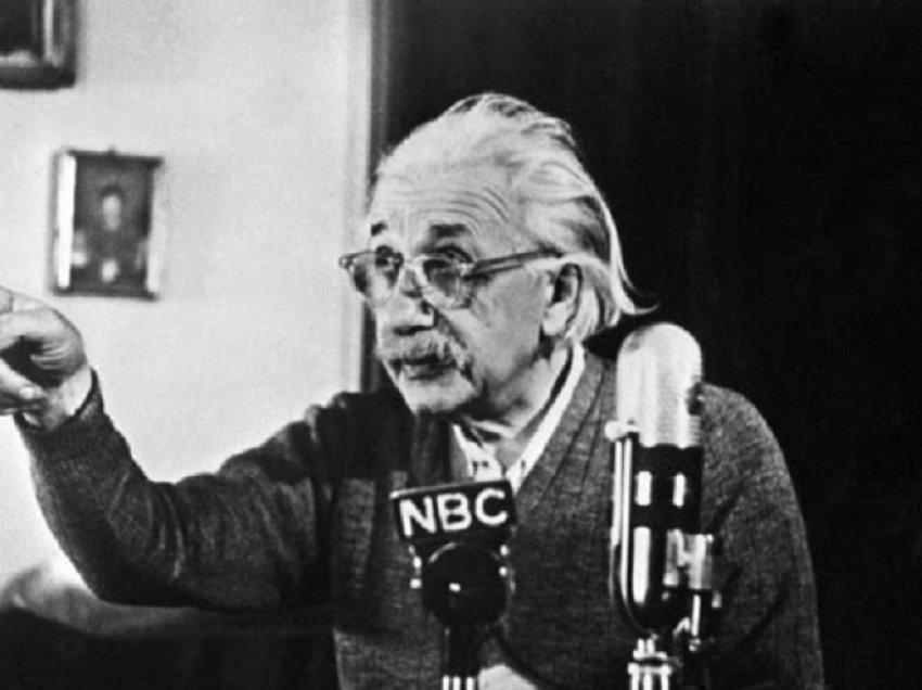 ​Dorëshkrimi i Einstein u shit për 11.6 milionë euro, shuma më e madhe deri më tani