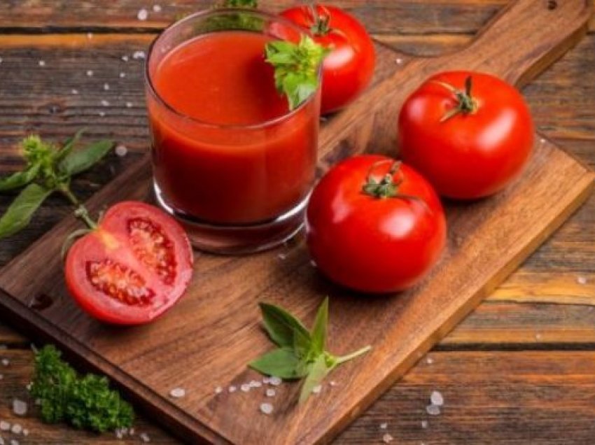 Lëngu i domates është i shëndetshëm, por nuk rekomandohet për të gjithë
